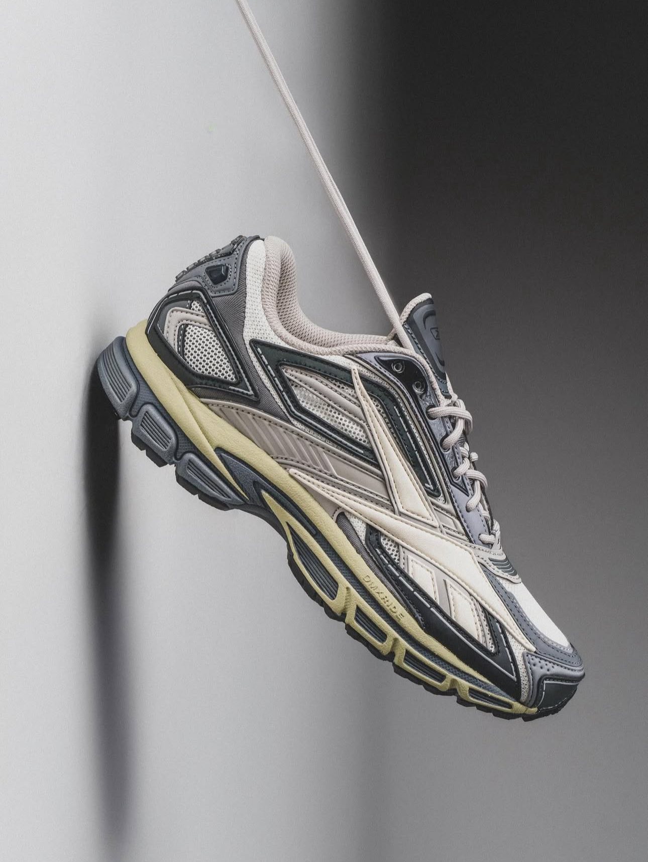 Reebok Road Ultra
